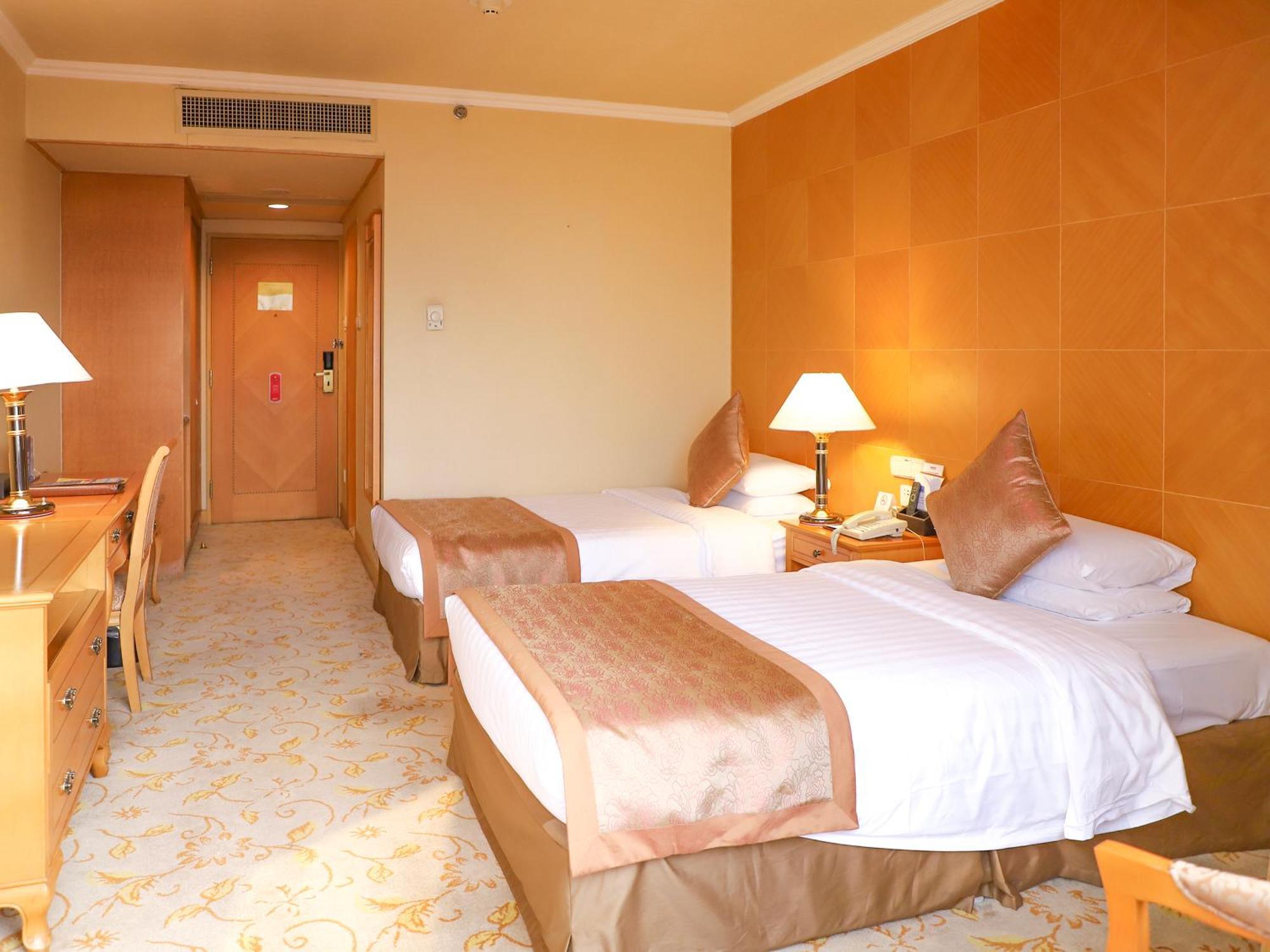 Beijing New Century Hotel Extérieur photo