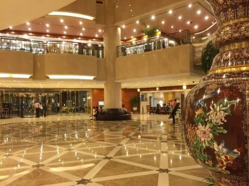 Beijing New Century Hotel Extérieur photo