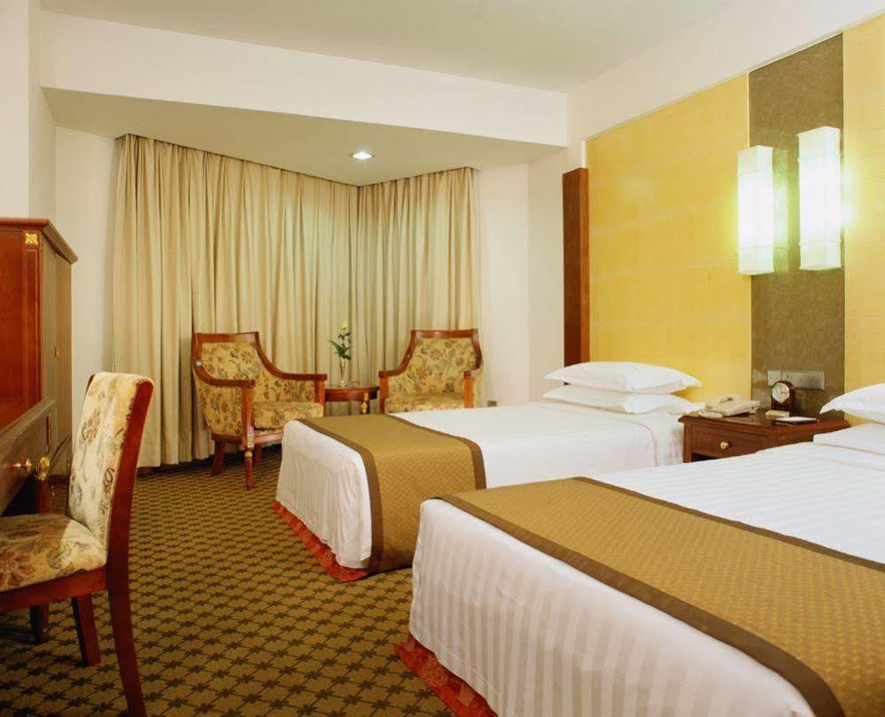 Beijing New Century Hotel Chambre photo