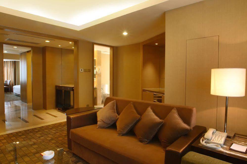 Beijing New Century Hotel Chambre photo