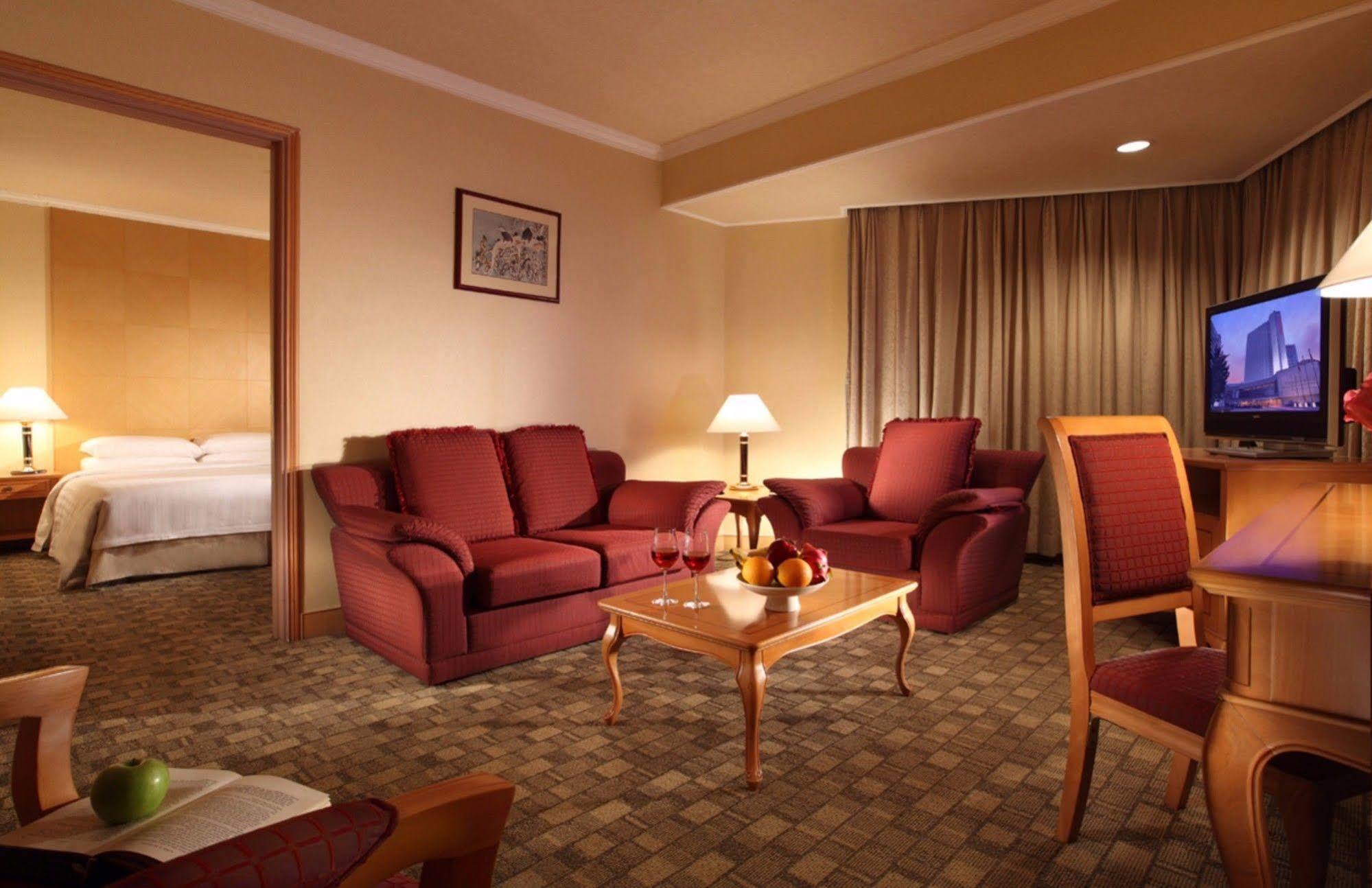Beijing New Century Hotel Extérieur photo